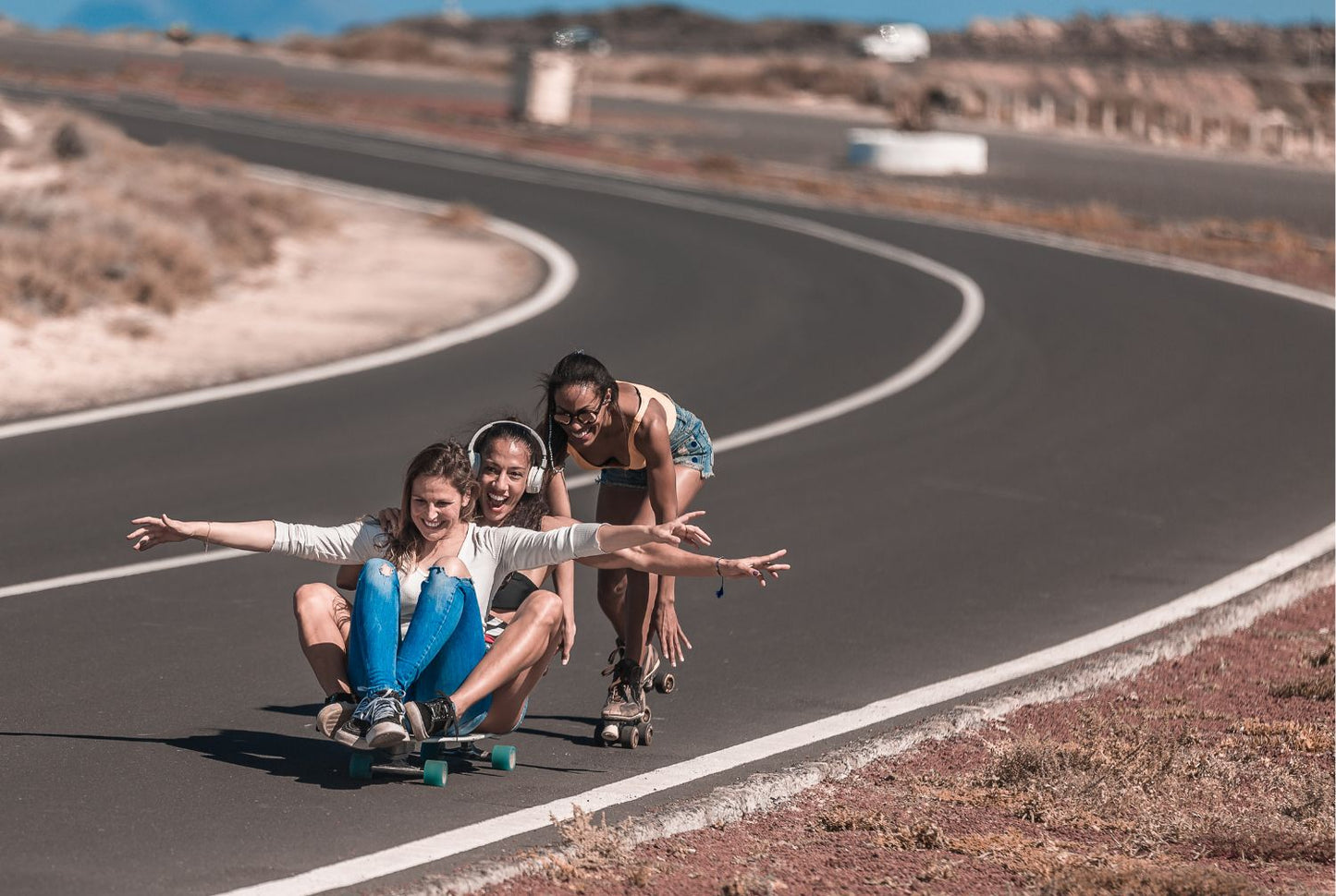 100 aventuras con Amigos o Hermanos